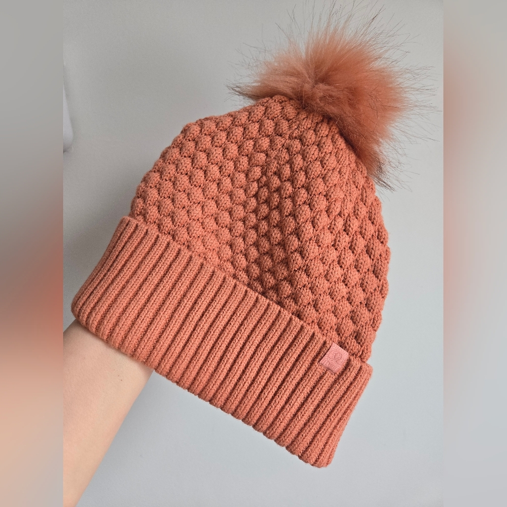 Like New LULULEMON Salmon-Rust Merino Wool Blend Knit Beanie